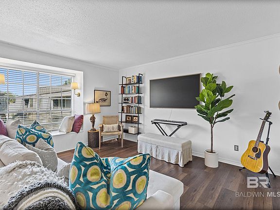 5th image of 207 S Mobile St APT 204