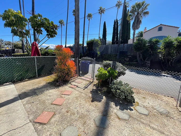520 Palm Dr #520 — Photo 31