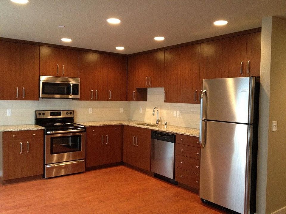 1st image of 3816 NE Royal View Ave