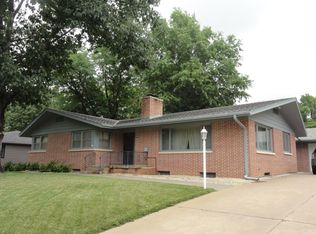 710 Midland Ave, Manhattan, KS 66502