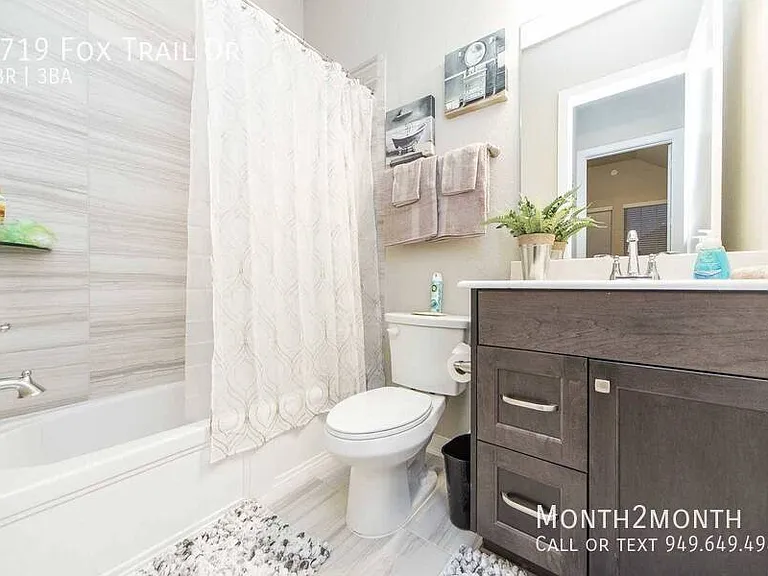 8719 Fox Trail Dr — Photo 17