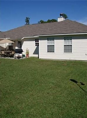 2nd image of 2105 Broadmoor Dr