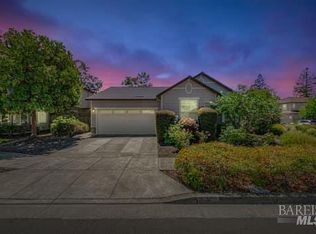 969 Tesoro Ln, Santa Rosa, CA 95409