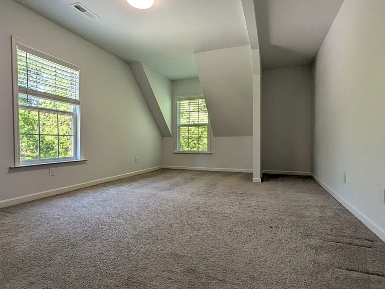 1130 Twin Hill Ln — Photo 29