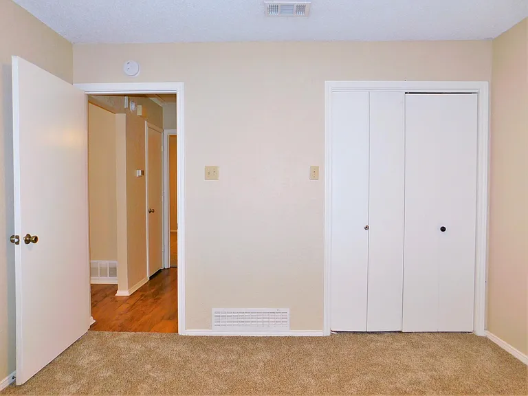 2212 Bolivar St #2212 — Photo 13