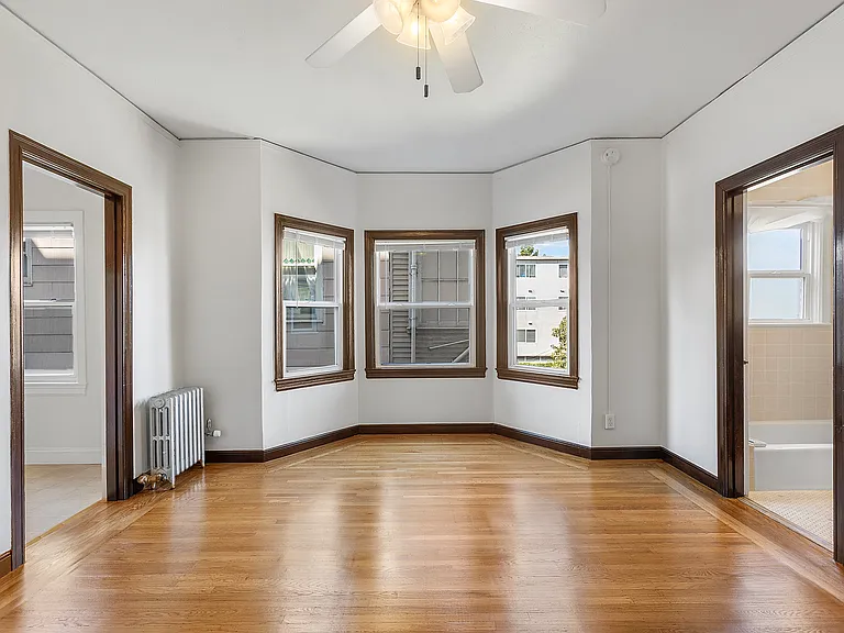 365 Hanover Ave #105 — Photo 2