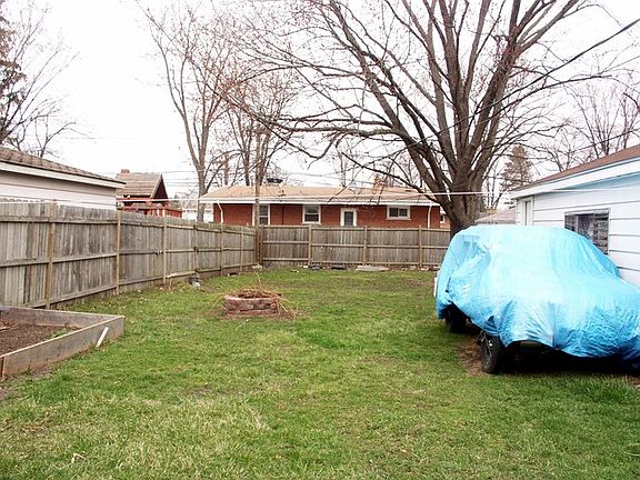 4th image of 621 McLean Ave