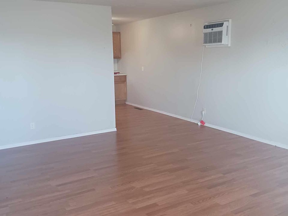 1st image of 604 E Sunset Dr