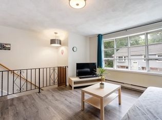 9 Grove Ter #2, West Roxbury, MA 02132