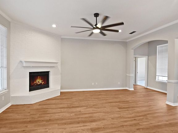 4th image of 13270 Oak Hill Ln