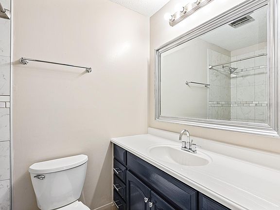 5th image of 105 Meriwood Dr