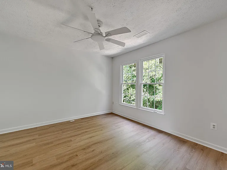 7836 Foxfarm Ln — Photo 18