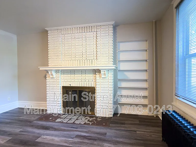 2108 Walnut St #1 — Photo 12