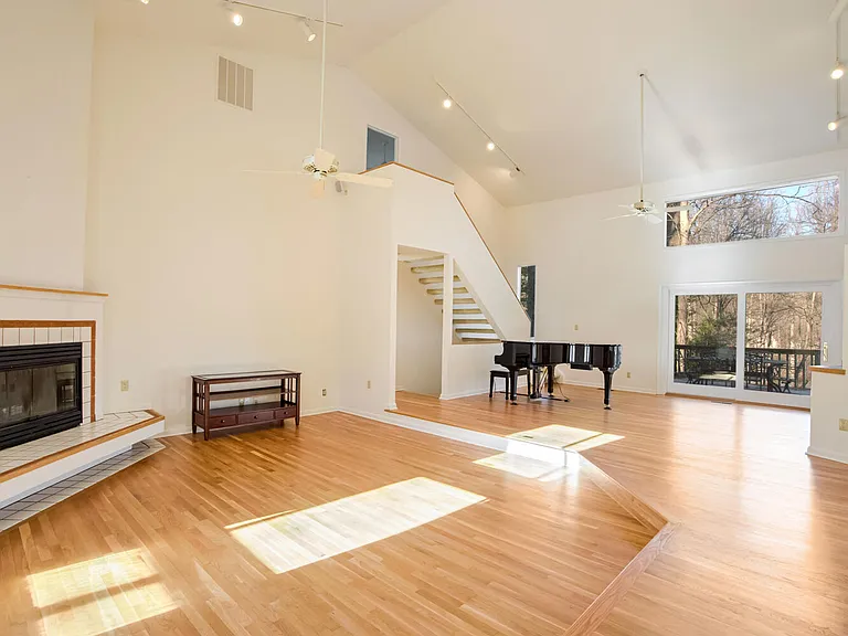 11290 Spyglass Cove Ln — Photo 4