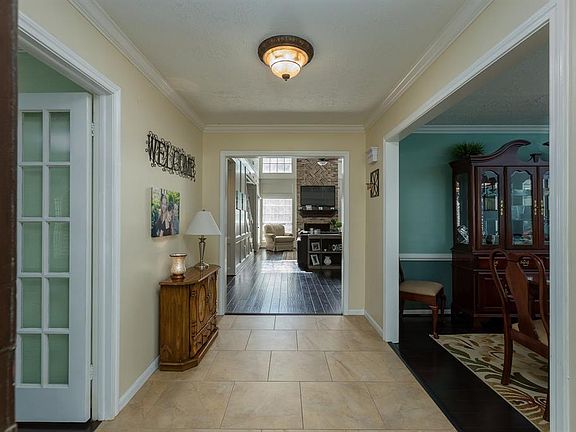 2nd image of 3603 Shady Green Dr