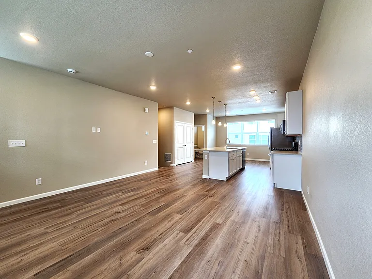 7035 Cumbria Ct — Photo 5