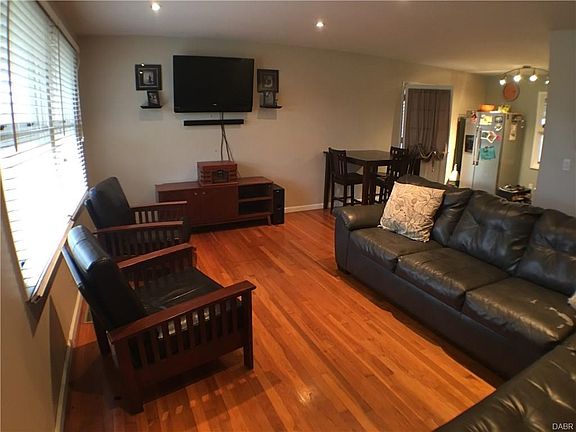 5th image of 350 Kirkwood Dr