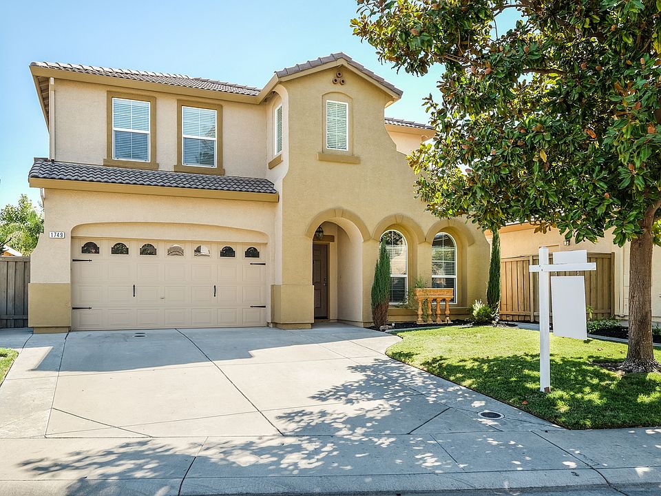 1st image of 1749 Terracina Cir