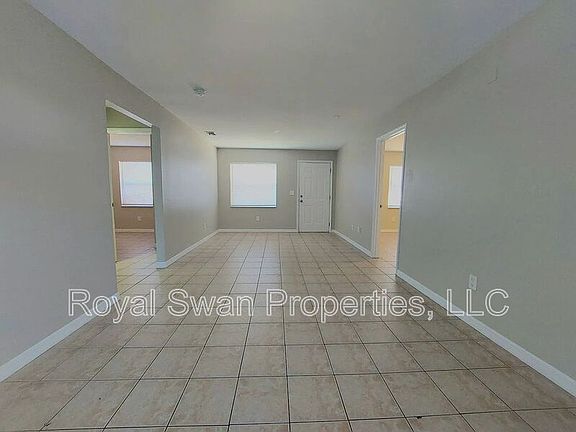 4th image of 192 Rebecca Ln