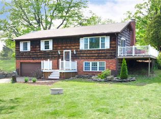 3 Horseshoe Cir, Barkhamsted, CT 06063