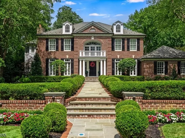 3 Breeze Knoll Dr, Westfield Town, NJ 07090