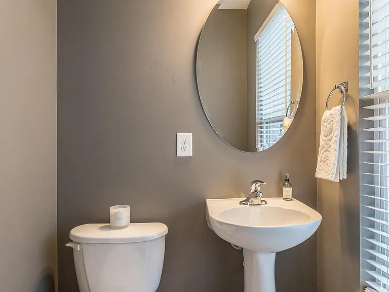 8024 Sycamore Hill Ln — Photo 12