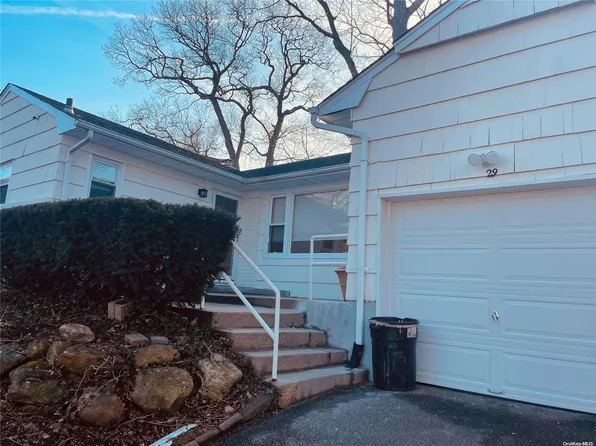 29 Brookdale Road, Glen Cove, NY 11542