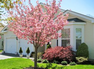 7 Plantation Way, Allentown, NJ 08501