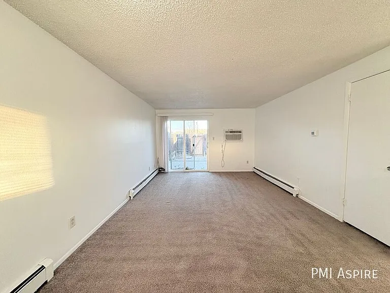 3492 Butternut Dr — Photo 3