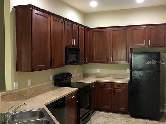 3rd image of 1978 Estancia Cir