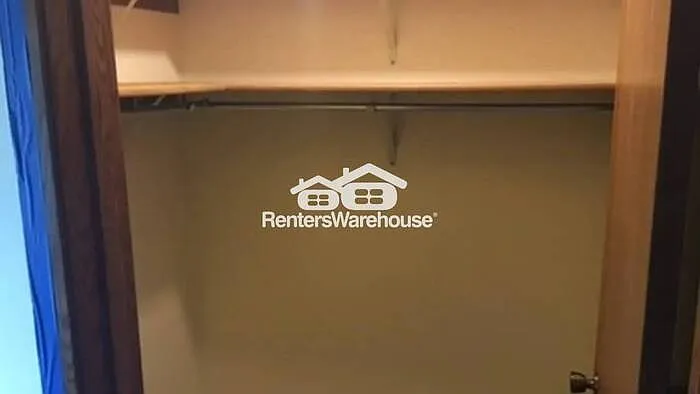 301 Kathy Ln NE — Photo 9