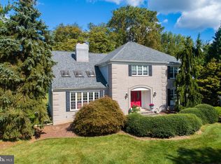 17 Buckingham Dr, Princeton, NJ 08540