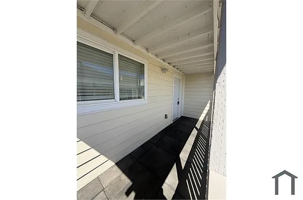 Building Photo - 262 Hahn St #B