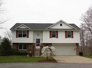 206 Wedgewood Cir, Aliquippa, PA 15001