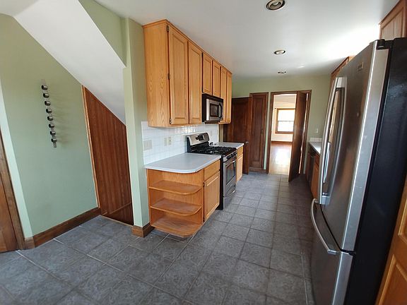 Kitchen with Gas Range