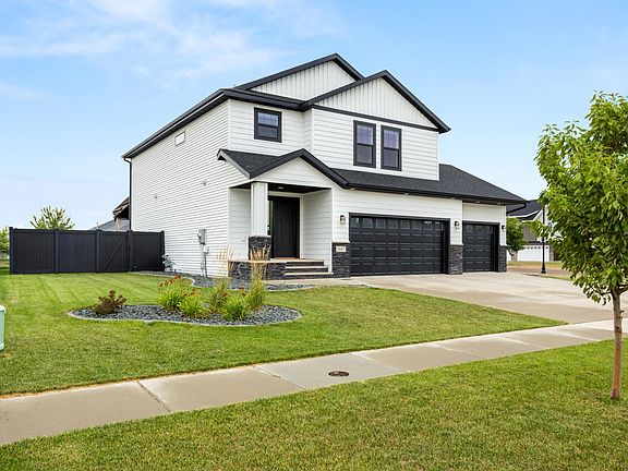 2nd image of 3607 Cordova Loop S