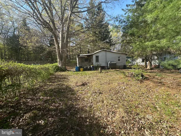 9 S School St, Barnesville, PA 18214