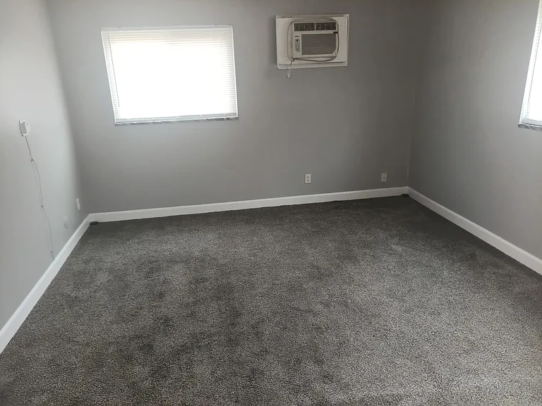 3670 Seabrook Ave — Photo 7
