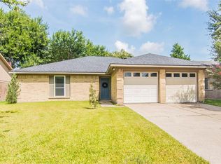 423 Ironbark Dr, Webster, TX 77598