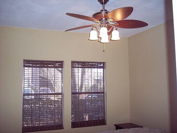 3rd image of 12166 Metric Blvd APT 1007