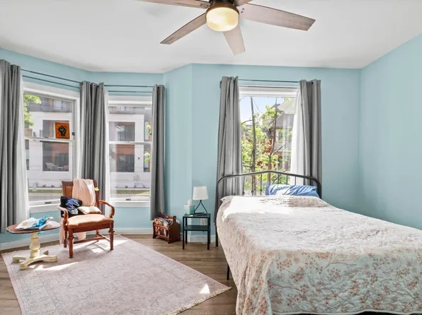 207 S Broom St APT 1, Madison, WI 53703