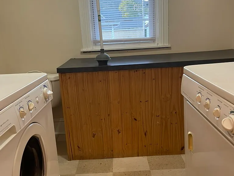 1144 Memorial Ave — Photo 11