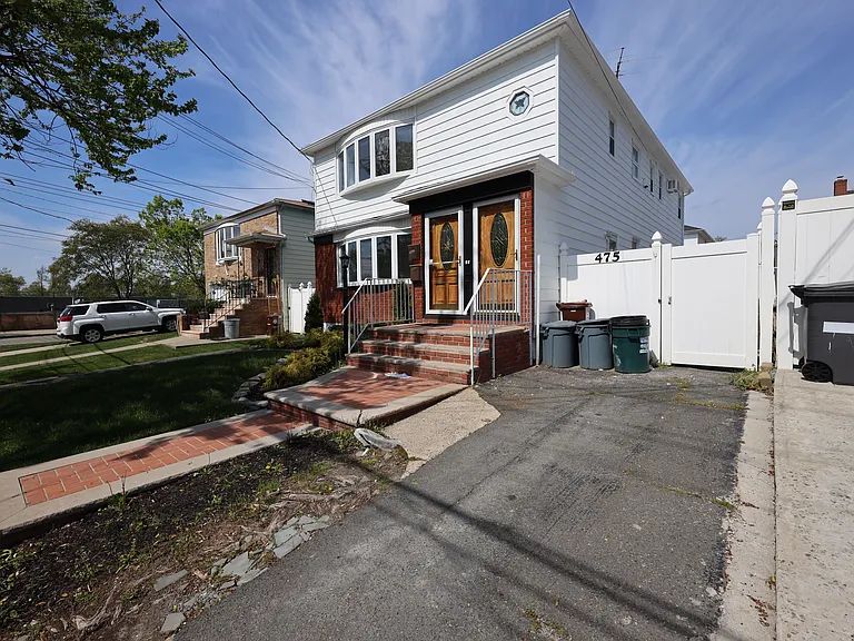 475 Beach Rd #2 — Photo 3