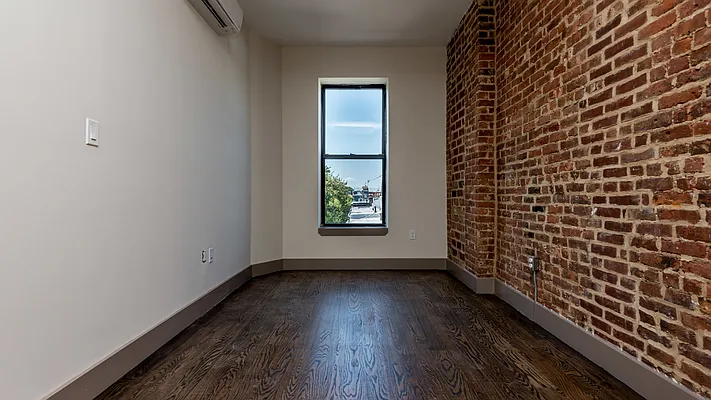 Rented by Nooklyn NYC LLC | media 7