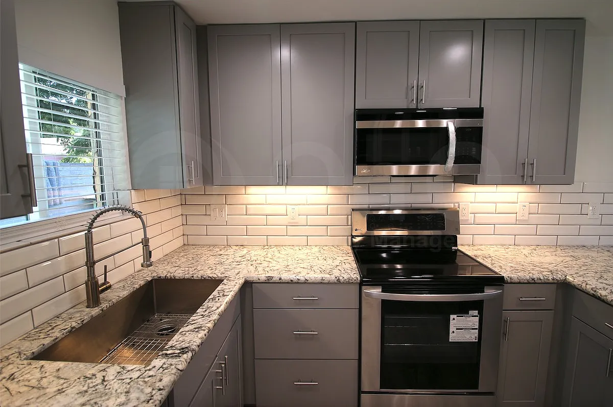 2 bed, 1.0 bath, 800 sqft, $1,399 — Photo 4