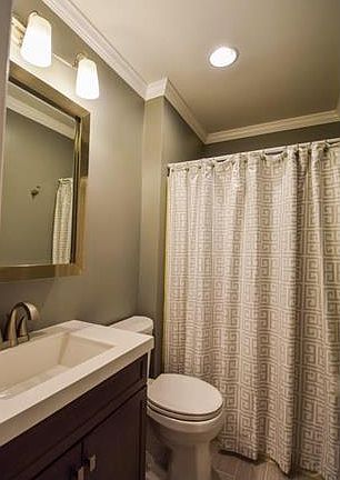 3rd image of 173 Surry Ln
