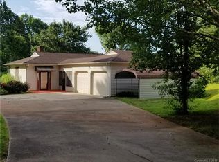 8136 Hope Dr, Denver, NC 28037