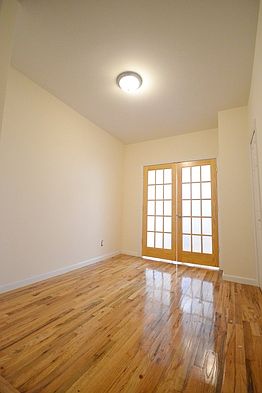 2nd image of 405 W 44th St APT 2E