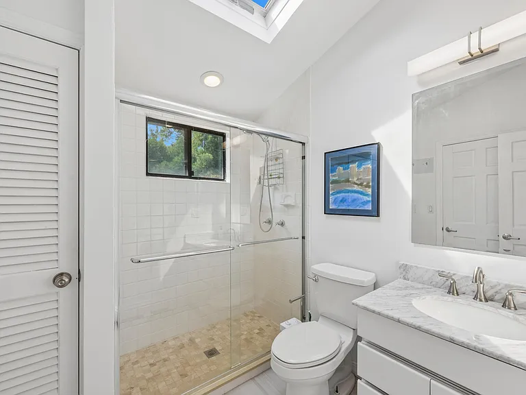 16 Argyle Ln — Photo 21