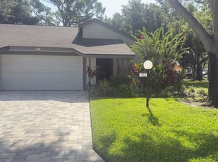 4765 Oak Forest Dr W, Sarasota, FL 34231